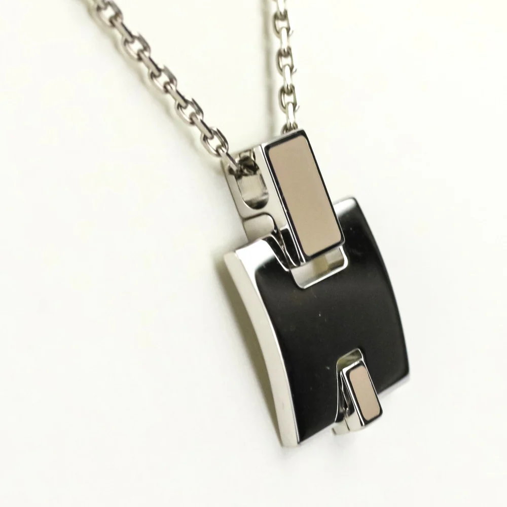 Hermes Eileen Pendant Necklace - Image 5