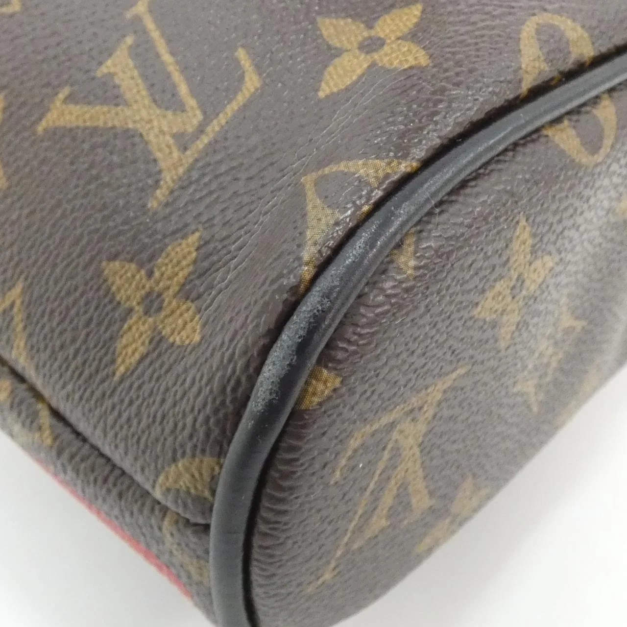 Louis Vuitton Monogram Shoulder Bag - Image 3