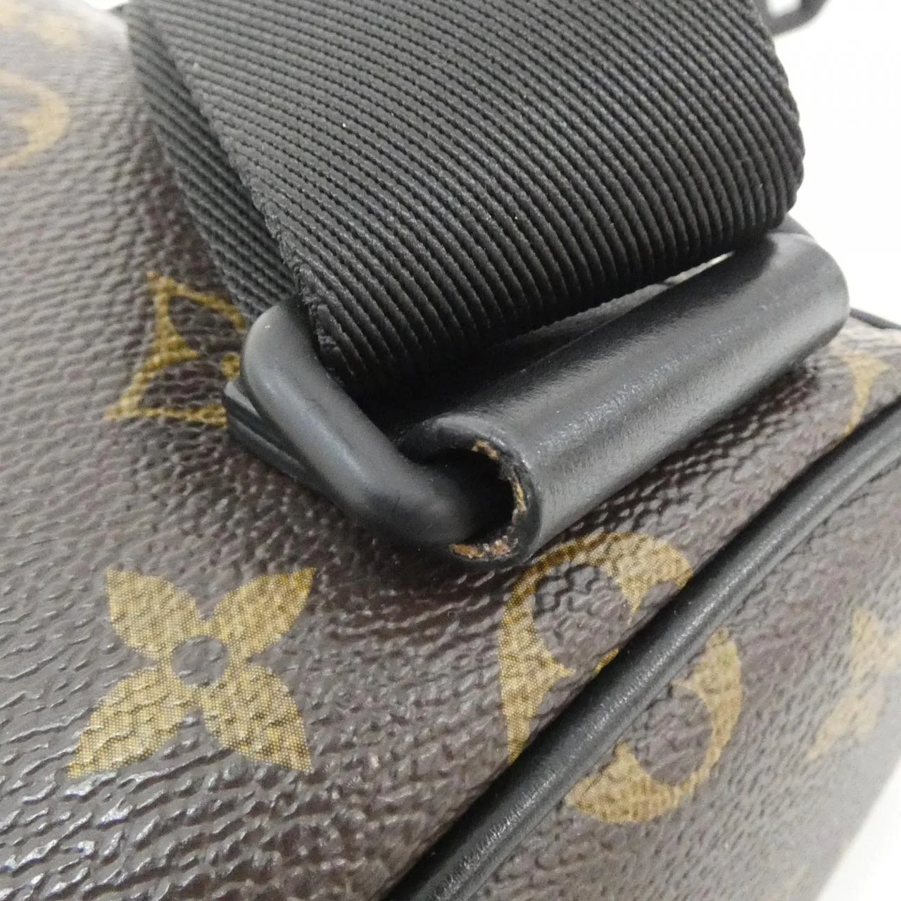 Louis Vuitton Monogram Shoulder Bag - Image 4
