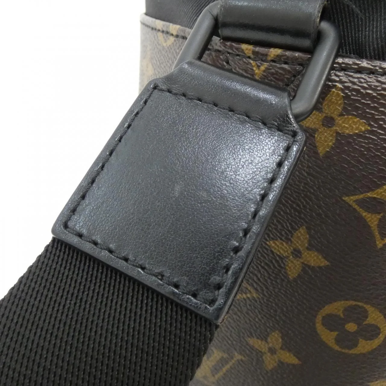 Louis Vuitton Monogram Shoulder Bag - Image 6
