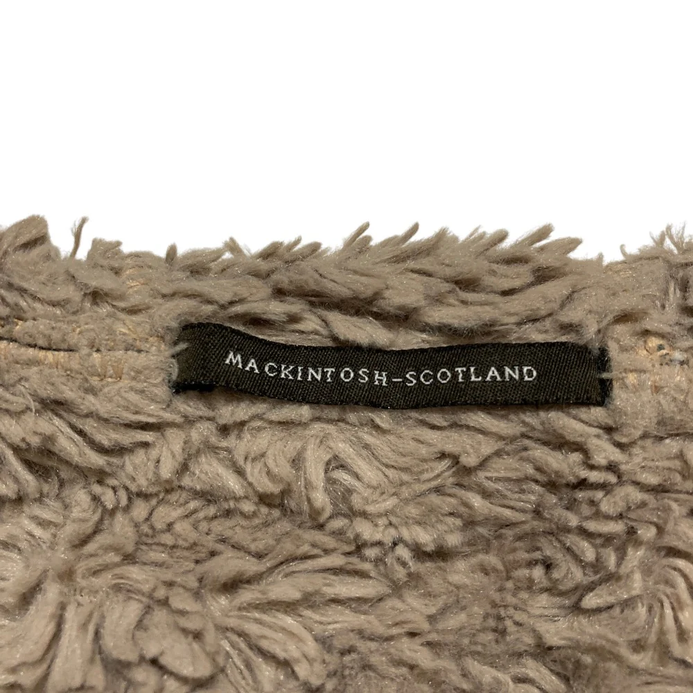 Mackintosh Quilted Coat - Image 5